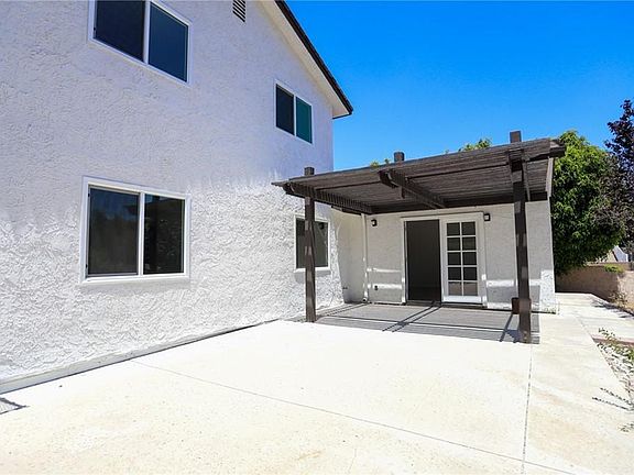 3rd image of 402 W Avenida De Las Flores #0