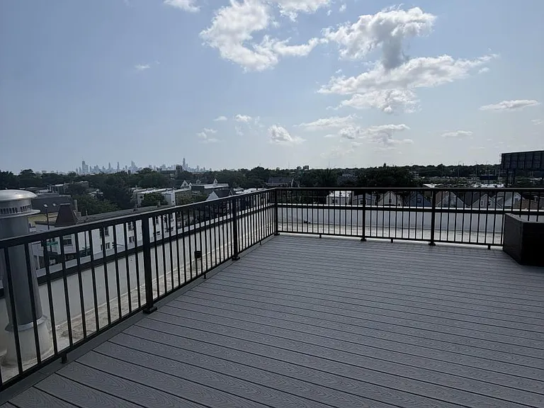 3010 W Belmont Ave #4 — Photo 14