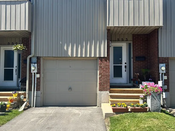 553 10th St, Collingwood, ON L9Y 2G8