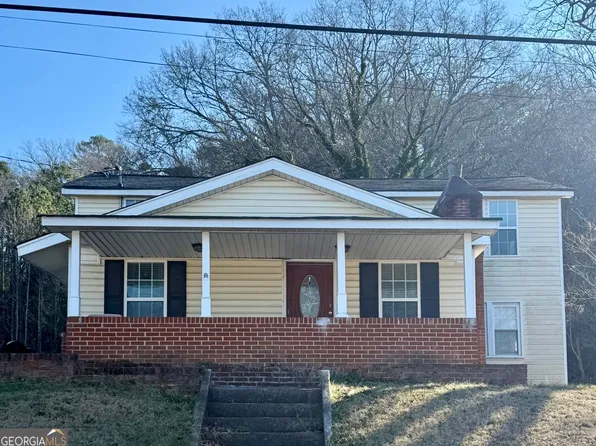709 College St, Calhoun, GA 30701
