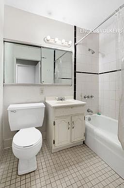 5th image of 353 E 72nd St APT 8B