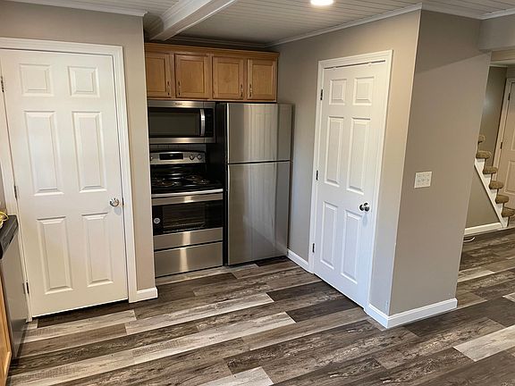 3rd image of 27 Whitford Ave #27