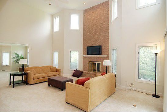4th image of 486 Somerset Hills Ct