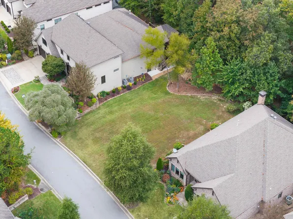 143 Cove Creek Ct, Little Rock, AR 72211