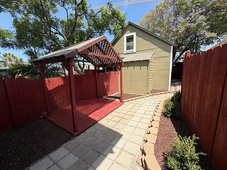 2948 B St — Photo 20
