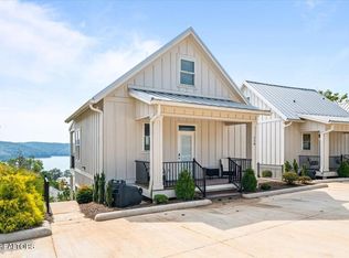 118 E Harbor View Ln #B, La Follette, TN 37766