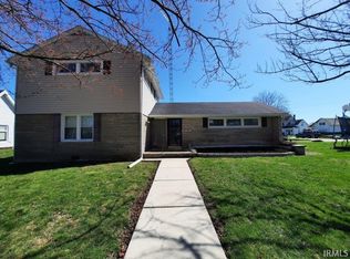 716 W Oak St, Mitchell, IN 47446