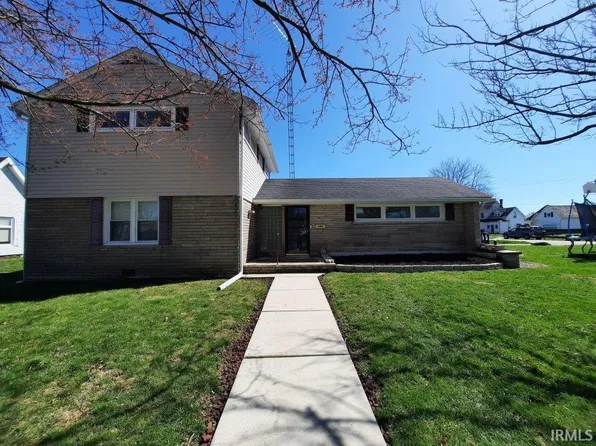 716 W Oak St, Mitchell, IN 47446