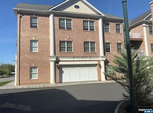 2301 Rio Vista Ln #2301, Northvale, NJ 07647