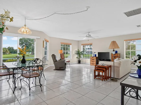 1120 Swan Lake Circle #1402, Port St Lucie, FL 34986