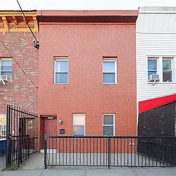 1026 39th Street  image 1 of 26