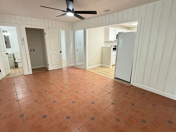 4th image of 134 SHASTA AVE