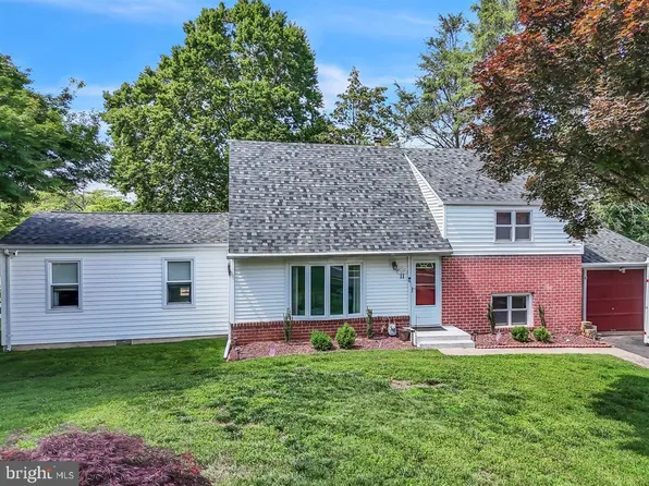 11 Stratford Ave, Springfield, PA 19064