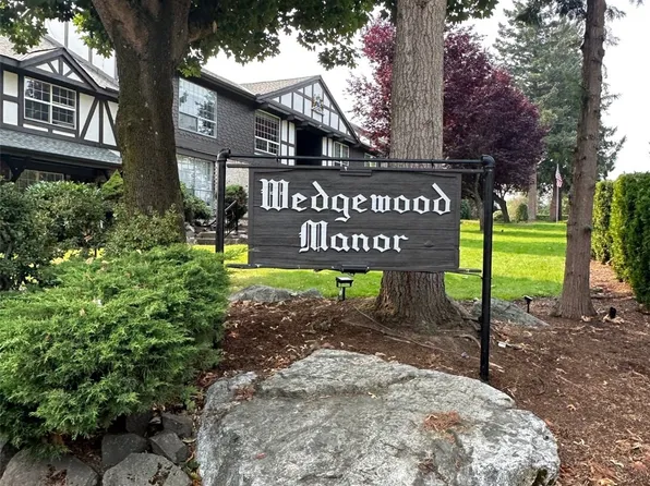 3425 S 176th Street #220, SeaTac, WA 98188