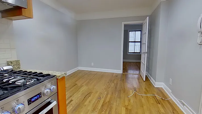 Rented by Compass | media 11