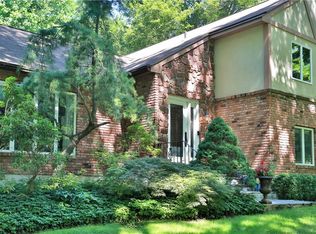 101 Lewis Dr, Nyack, NY