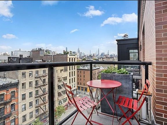 5th image of PENTHOUSE C 100th Ave