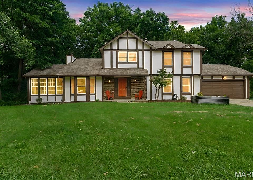1st image of 2 Pear Tree Ct