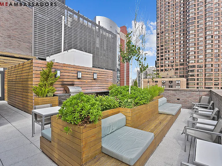 591 3rd Ave #16C — Photo 11