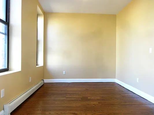 Rented by Blue Egg Realty Corp | media 22