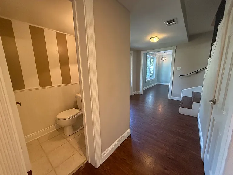 905 Poinciana Dr — Photo 5