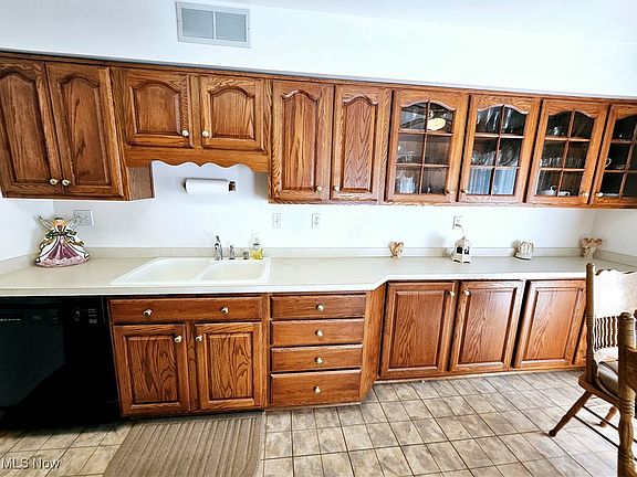 4th image of 17305 Independence Ct