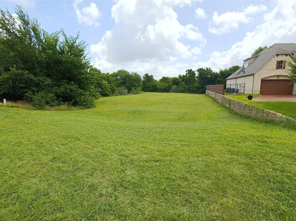 934 Beverly Cir, Cedar Hill, TX 75104