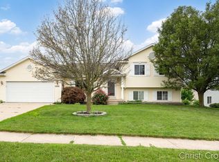 6699 Sawgrass Dr SE, Grand Rapids, MI 49508