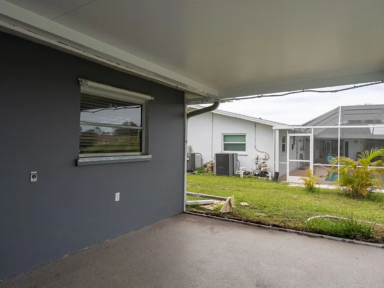 143 Rotonda Cir — Photo 23