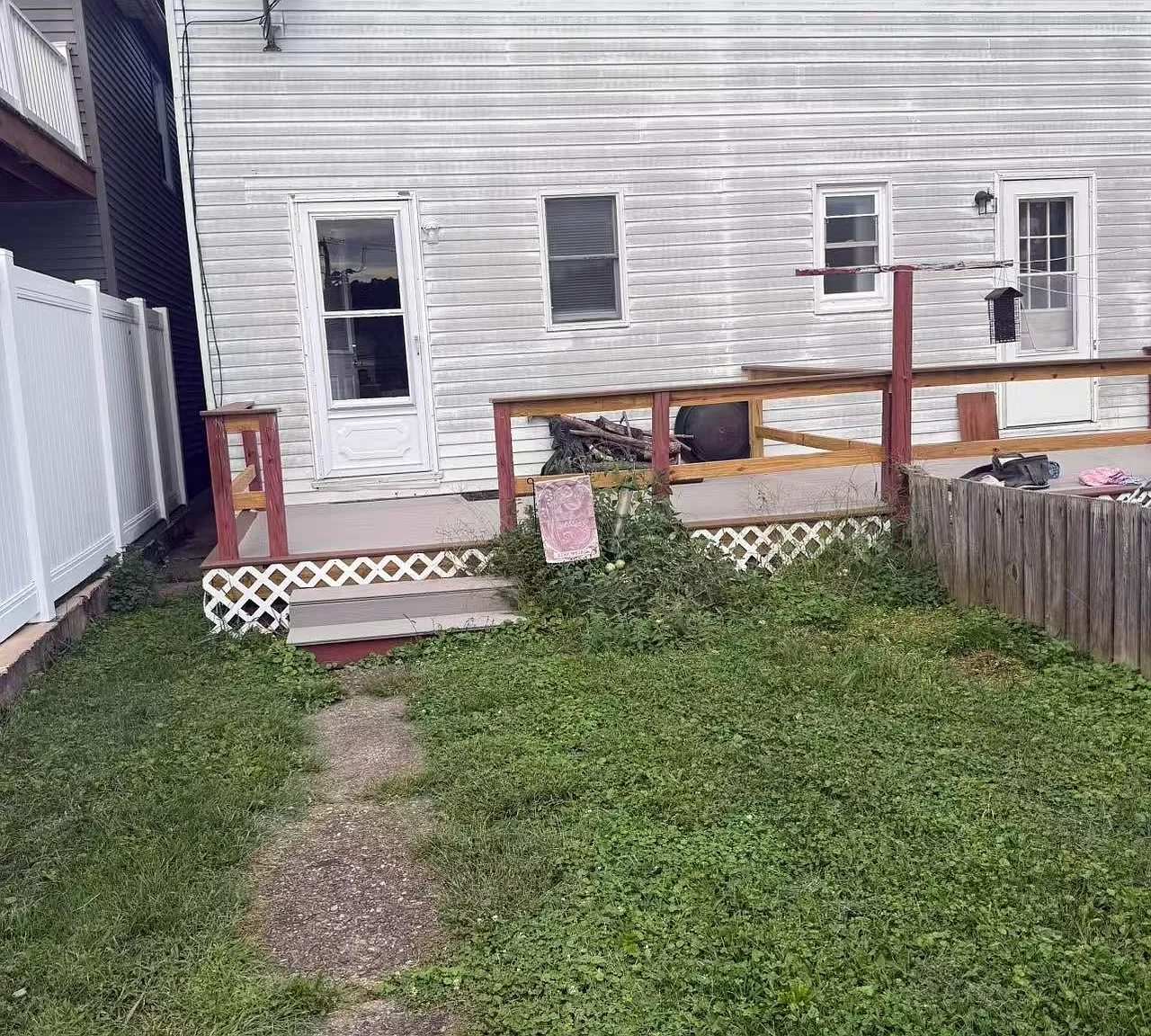 2 bed, 1.5 bath, 1040 sqft, $1,000 — Photo 2