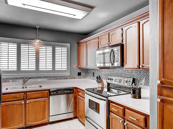 5th image of 9009 Bear Mountain Dr