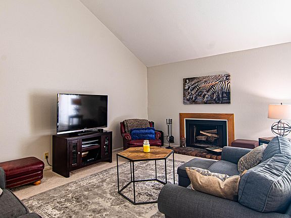 5th image of 300 Farington Blvd APT 35
