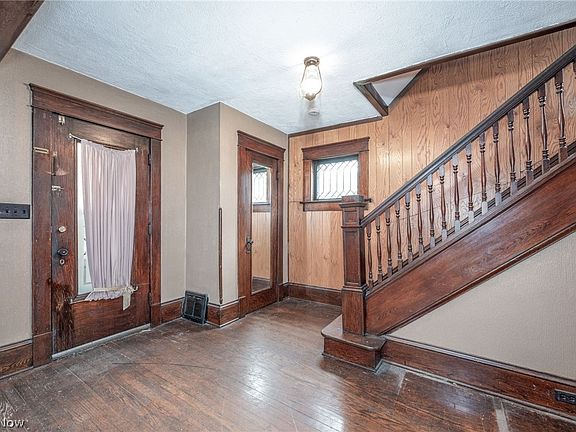 5th image of 267 W Riddle Ave