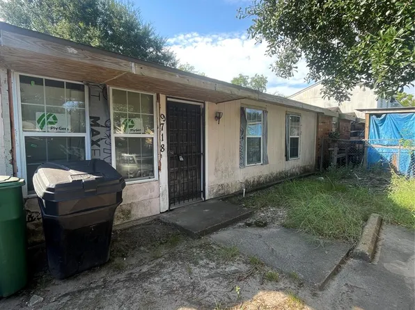 9718 Farragut St, Houston, TX 77078