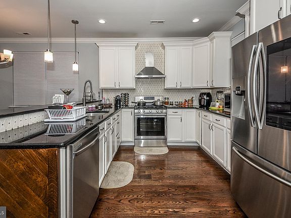 5th image of 8205 Summerdale Ave