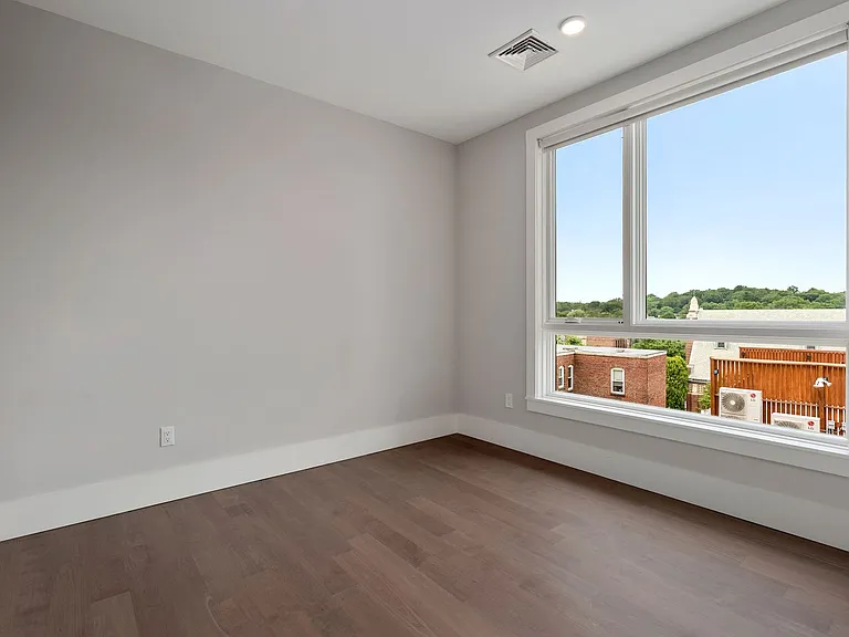 3193 Washington Street — Photo 90