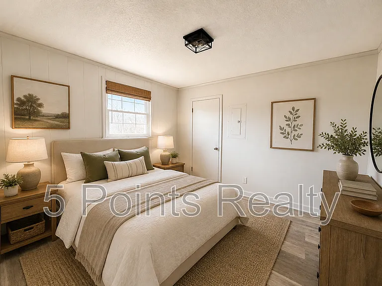 2121 Bracey Cir #B — Photo 9