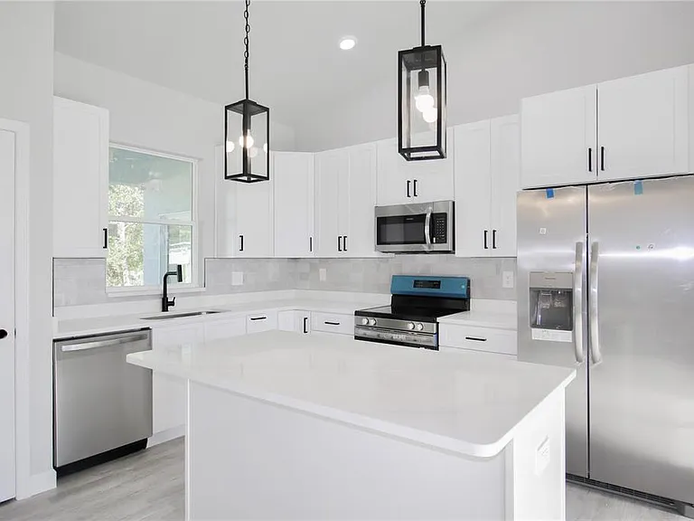 4608 Cortez Blvd — Photo 3