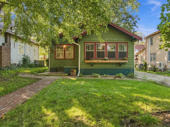 1436 43rd St, Des Moines, IA 50311