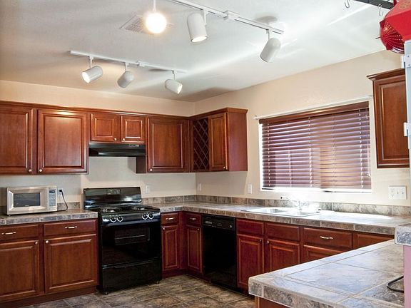4th image of 542 S Sterling Vistas Way