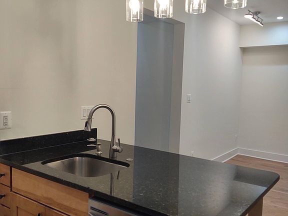 Kitchen Island with dishwasher and dining option