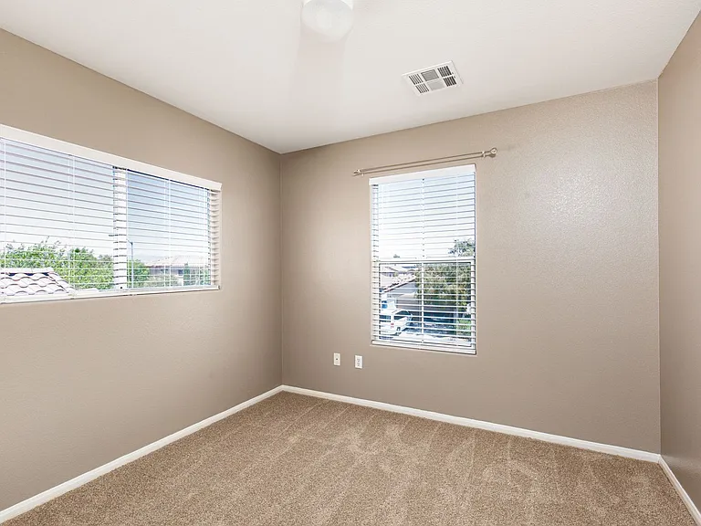 3077 Scalise Ct — Photo 17