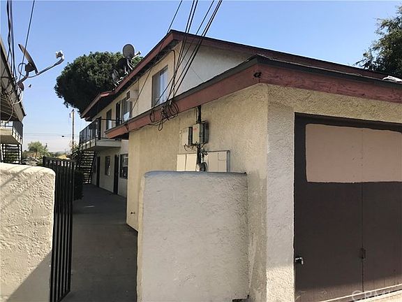 4th image of 221 N Dalton Ave