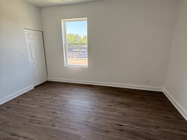 4751 W Monroe St #2 — Photo 5