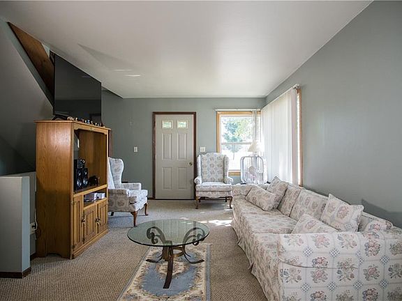 4th image of 698 W Hudson Street #698