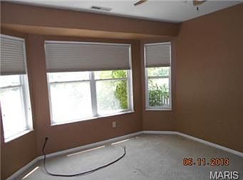5th image of 748 Liberty Village Dr