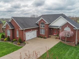 281 Peach Orchard Cir, Fisherville, KY 40023