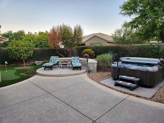 2nd image of 78119 Elenbrook Ct
