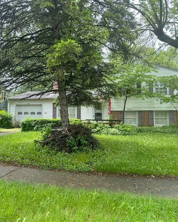 2nd image of 4137 Klepinger Rd