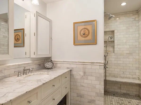 152 East 82nd Street image 10 of 14